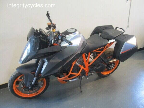 2016 KTM SUPER DUKE GT