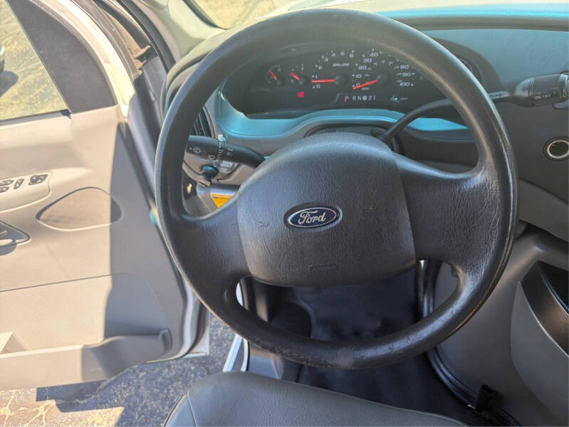 2008 Ford E-Series E-250