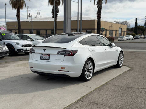 2019 Tesla Model 3 Long Range