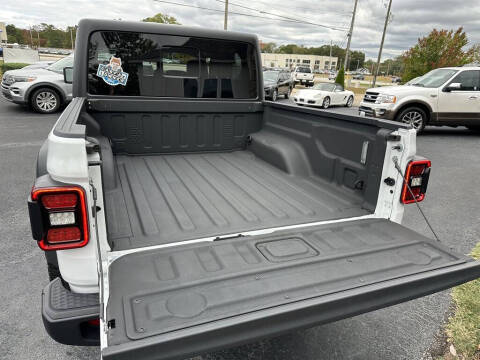 2024 Jeep Gladiator Mojave