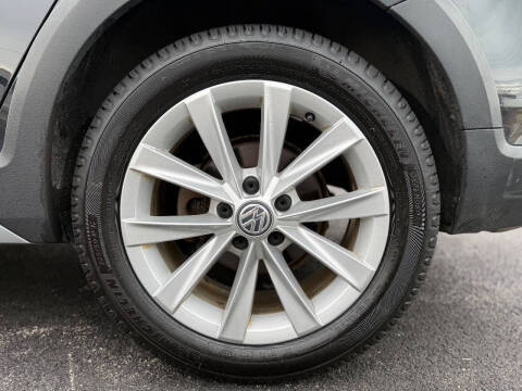 2017 Volkswagen Golf Alltrack TSI S 4Motion