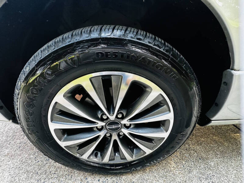 2016 Lincoln Navigator Select