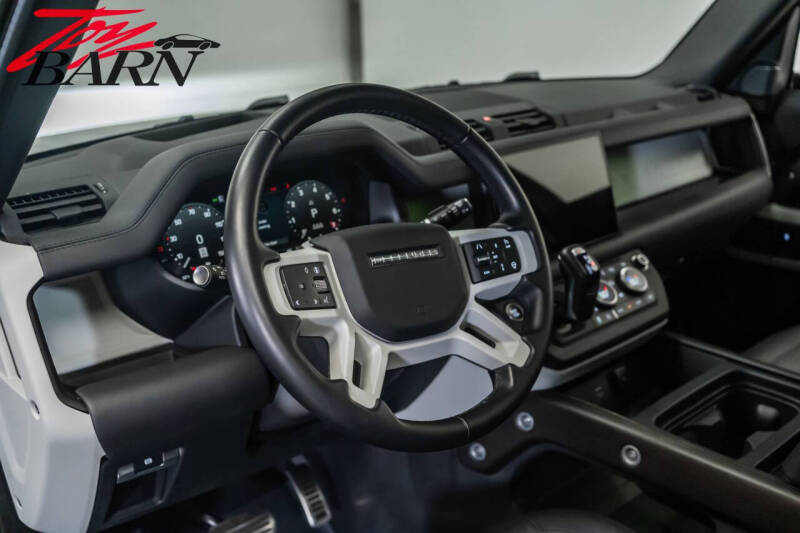 2024 Land Rover Defender 110 V8 P500 SE