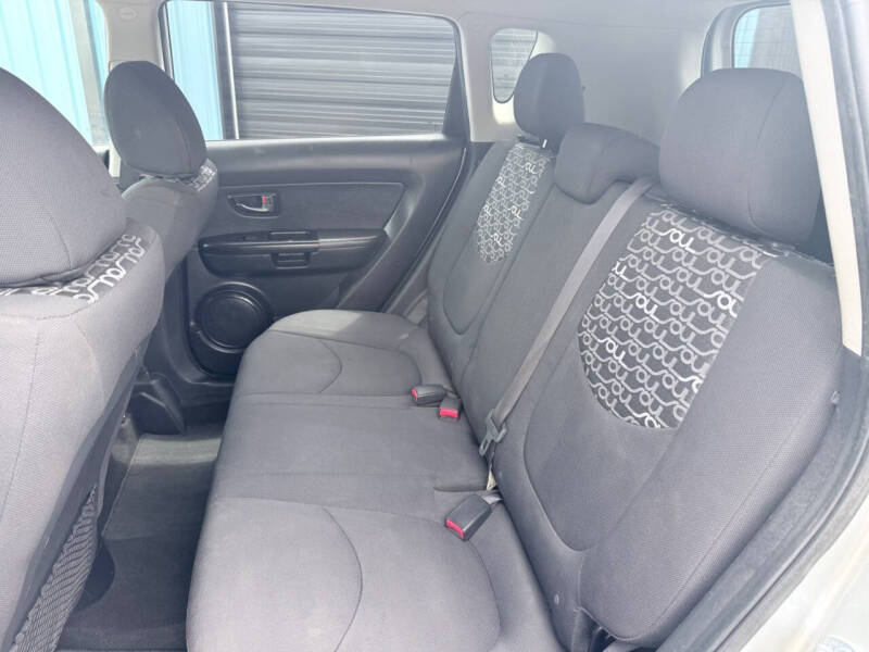 2011 Kia Soul +