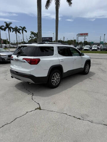 2017 GMC Acadia SLE-2