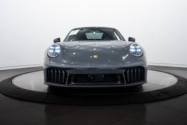 2025 Porsche 911 Carrera 4 GTS