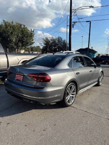 2017 Volkswagen Passat 1.8T R-Line