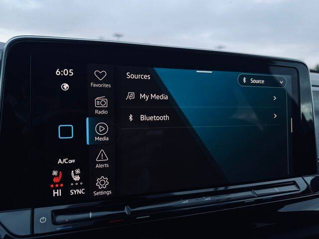 2025 Volkswagen Atlas Cross Sport SE 4Motion