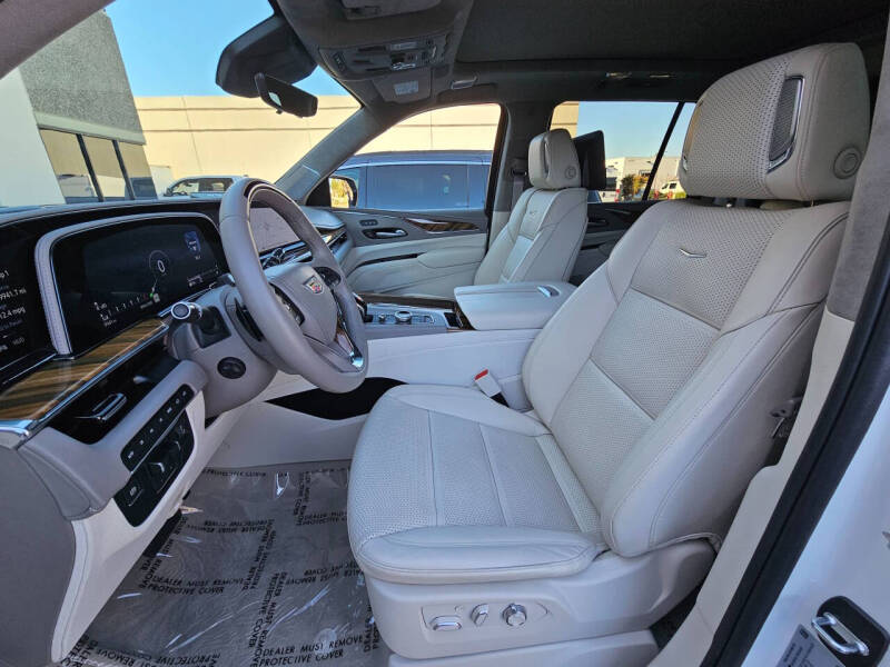 2024 Cadillac Escalade Sport Platinum