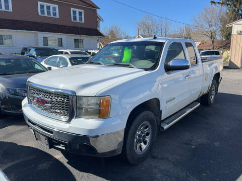 2011 GMC Sierra 1500 for sale at Holiday Auto Sales in Grand Rapids MI