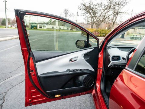 2016 Toyota Prius Two Eco