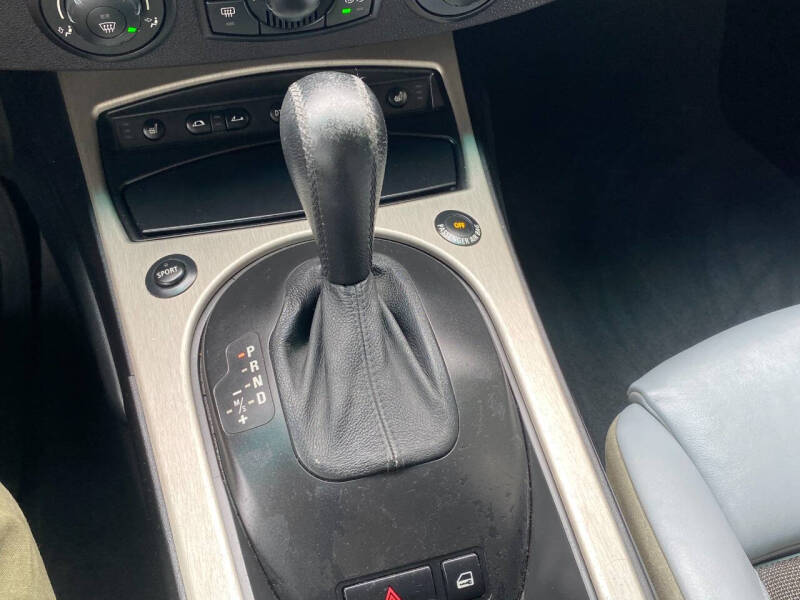 2005 BMW Z4 2.5i