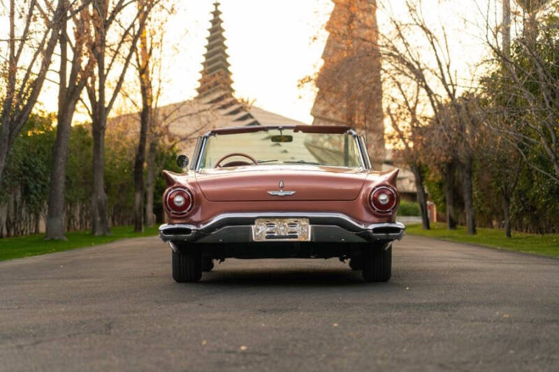 1957 Ford Thunderbird