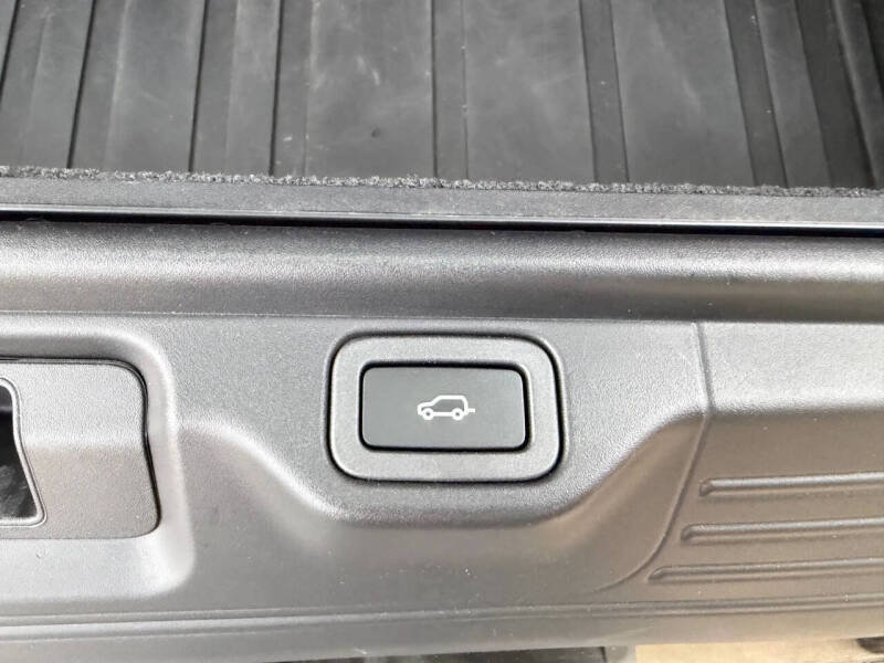 2020 Land Rover Range Rover P525 HSE