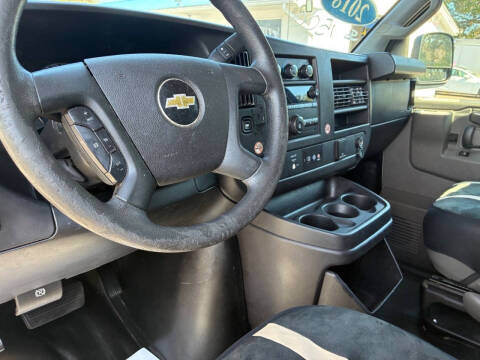 2018 Chevrolet Express 2500