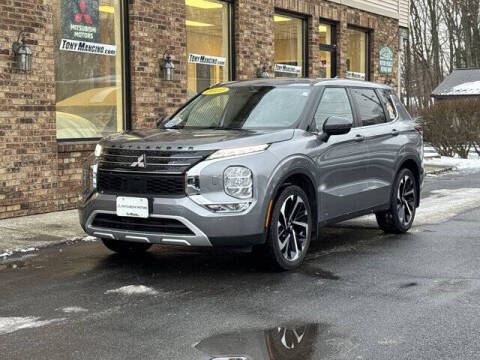 2022 Mitsubishi Outlander SE