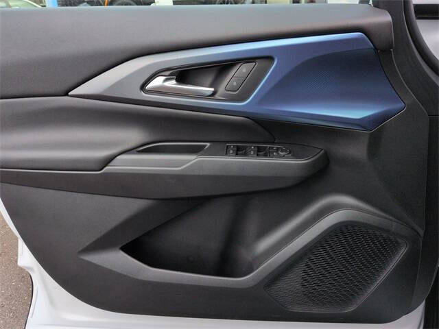 2026 Chevrolet Equinox EV LT 2