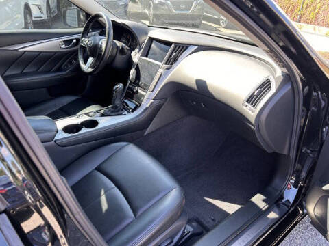 2021 Infiniti Q50 Luxe