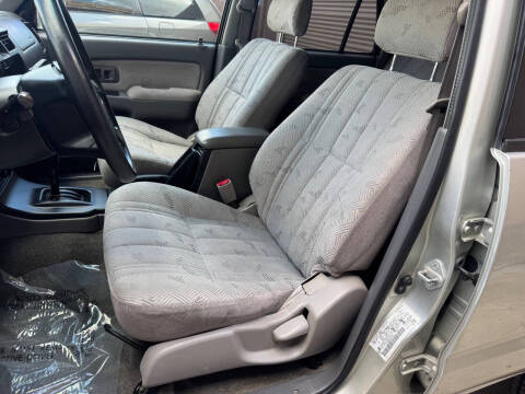 2002 Toyota 4Runner SR5