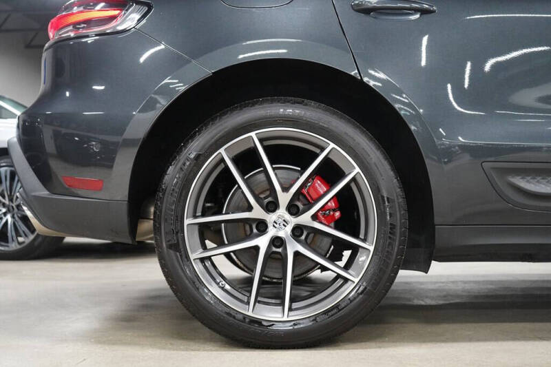 2023 Porsche Macan S