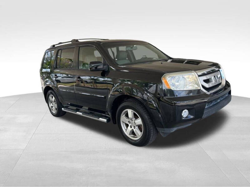 Used 2010 Honda Pilot EX-L with VIN 5FNYF3H53AB020202 for sale in Davie, FL