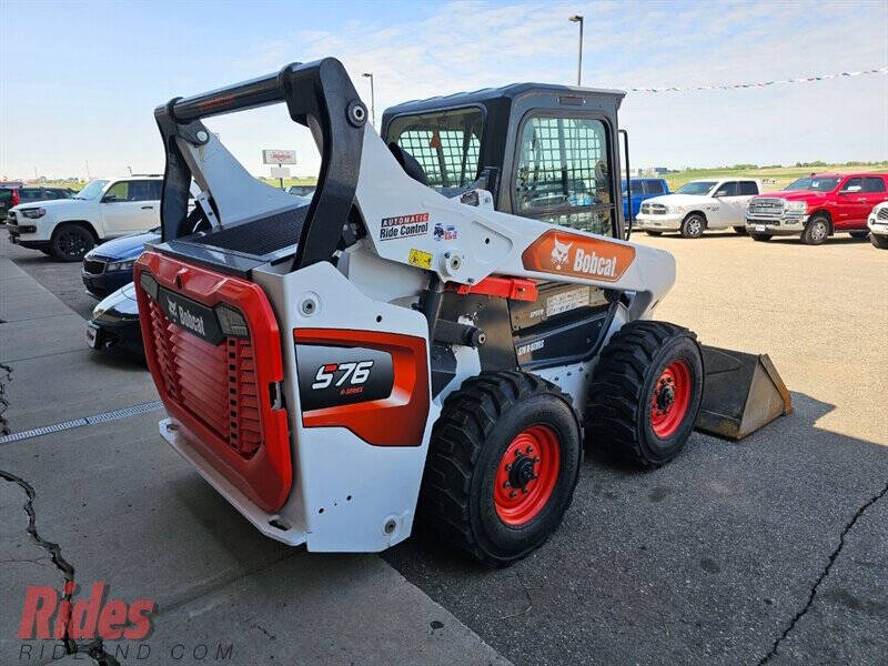 2020 Bobcat S76