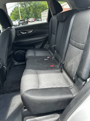 2017 Nissan Rogue SV
