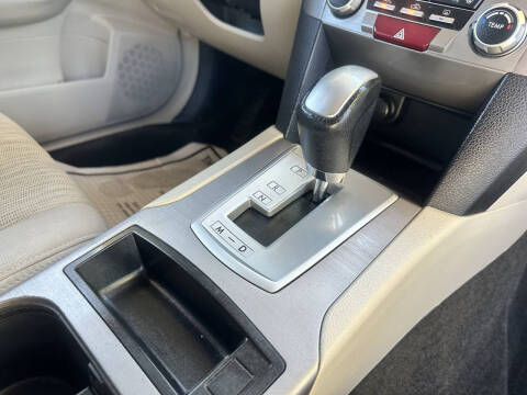 2013 Subaru Outback 2.5i Premium