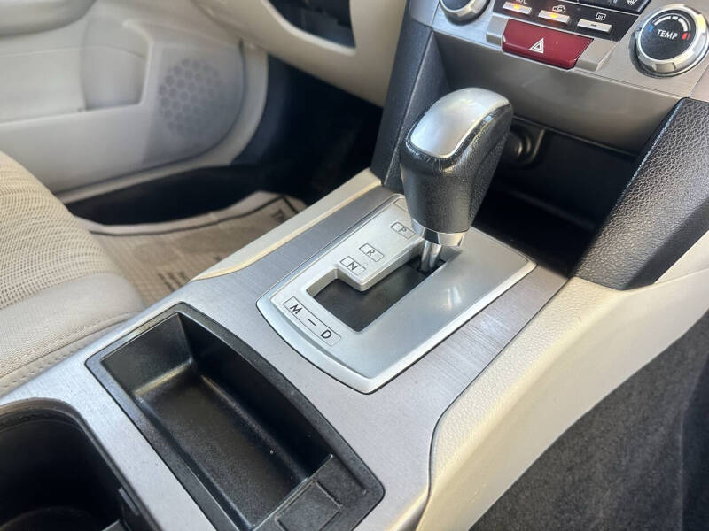 2013 Subaru Outback 2.5i Premium