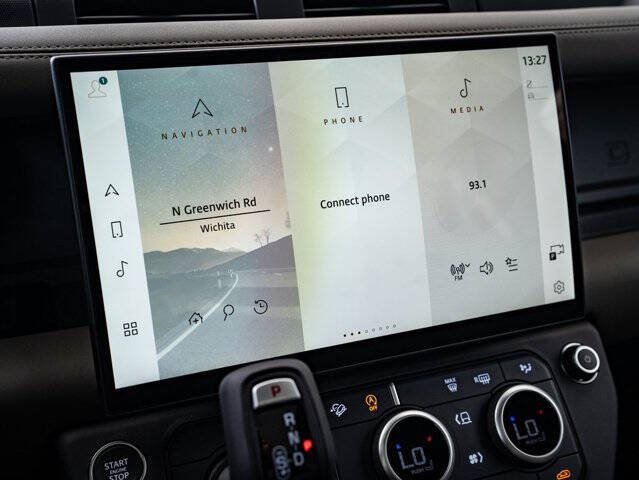 2026 Land Rover Defender 110 P300 S