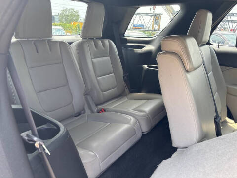 2011 Ford Explorer XLT