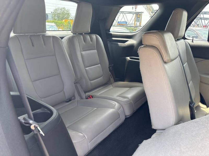 2011 Ford Explorer XLT