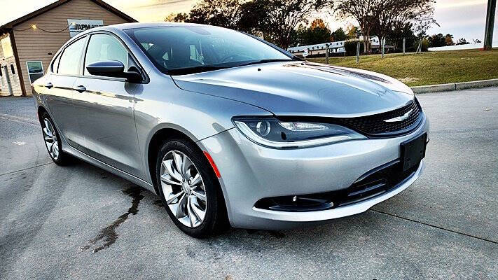 2016 Chrysler 200 S