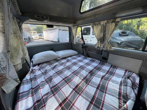1993 Winnebago Camper