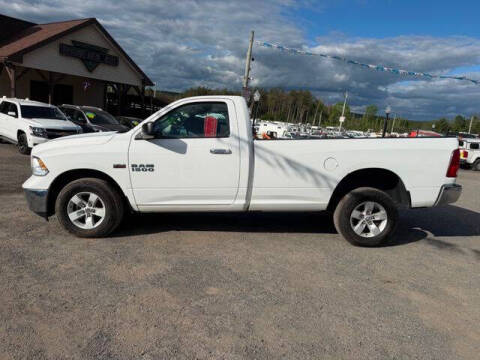 2016 RAM 1500 SLT