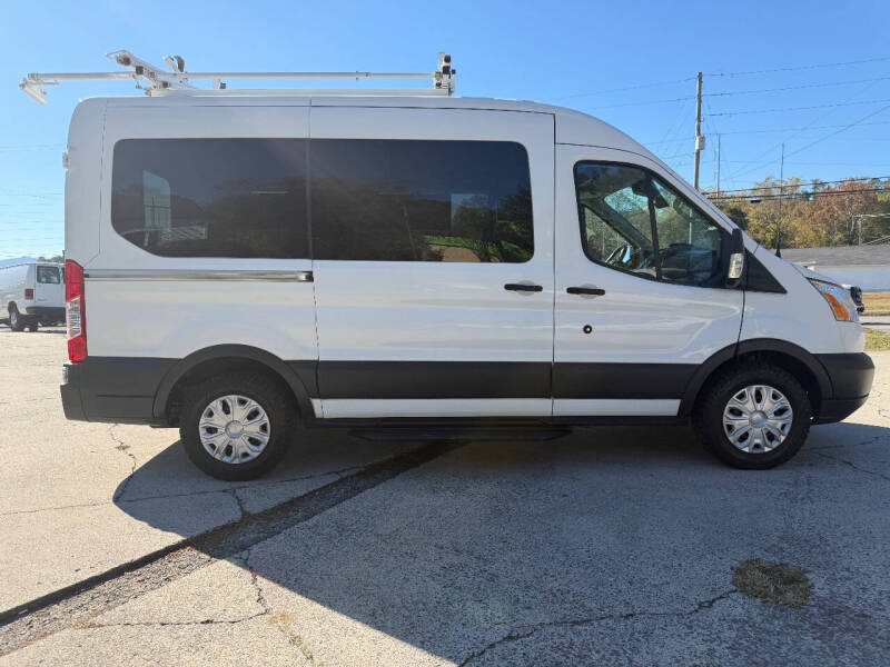 2017 Ford Transit 150 XLT