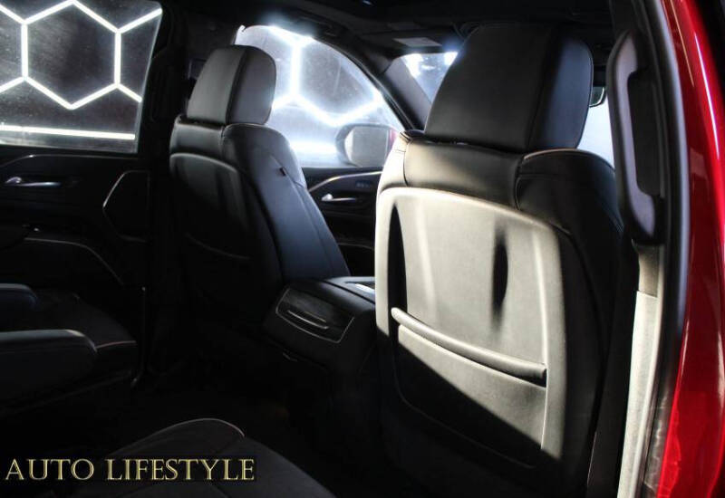 2023 Cadillac Escalade Sport