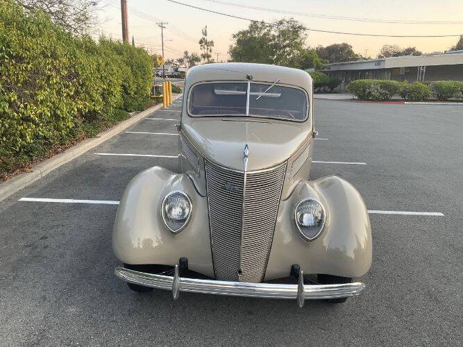 1937 Ford Standard