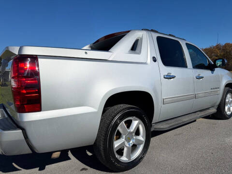 2013 Chevrolet Avalanche LT Black Diamond