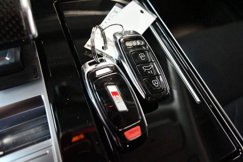 2020 Audi S8 4.0T quattro