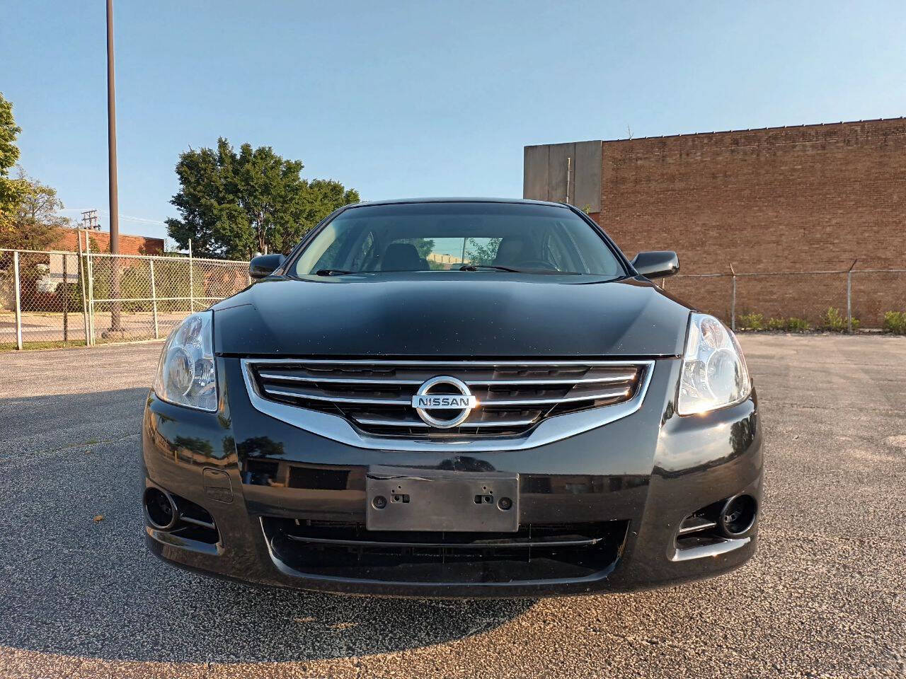 2012 Nissan Altima for sale at Ideal Cars LLC in Skokie, IL