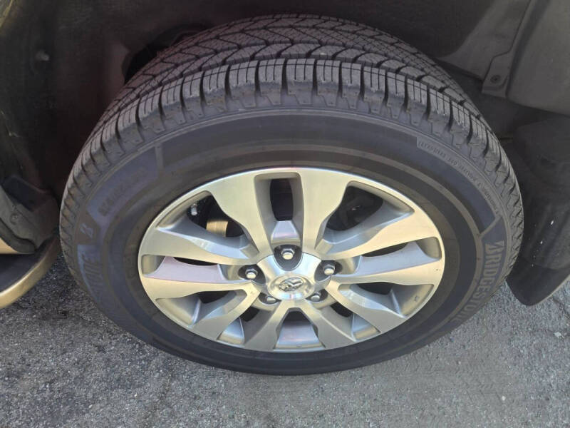 2010 Toyota Sequoia Limited