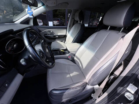 2017 Kia Sedona LX