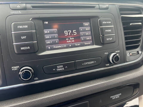 2016 Kia Sedona LX