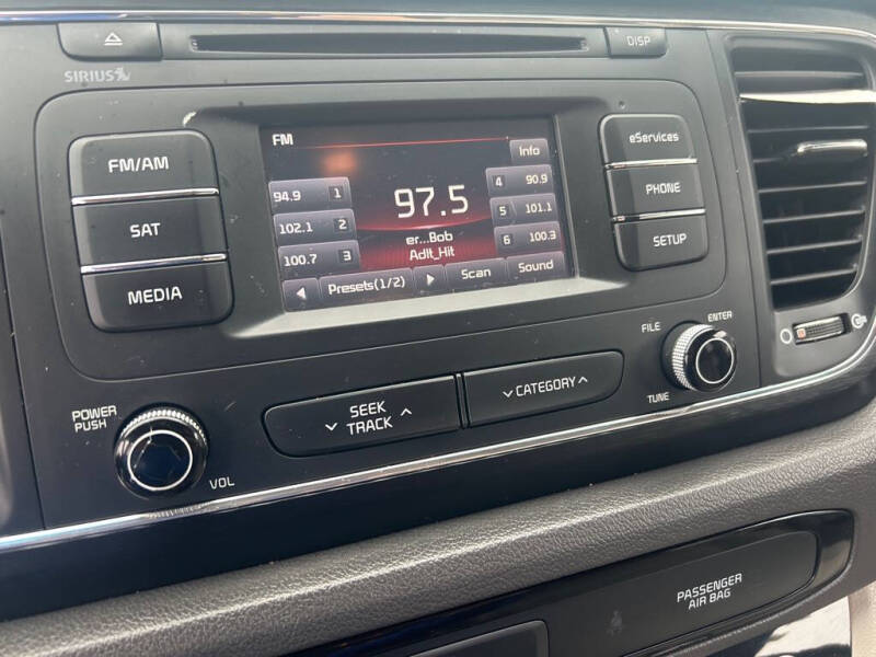 2016 Kia Sedona LX