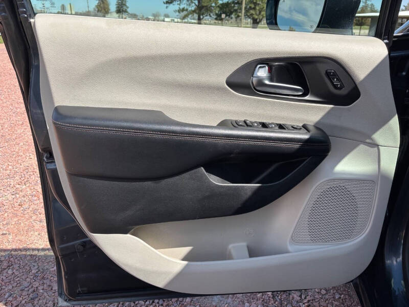 2020 Chrysler Pacifica Touring L