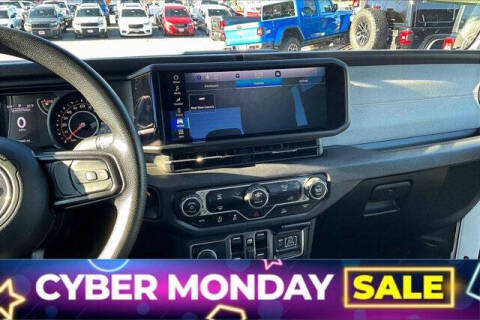 2024 Jeep Gladiator NightHawk