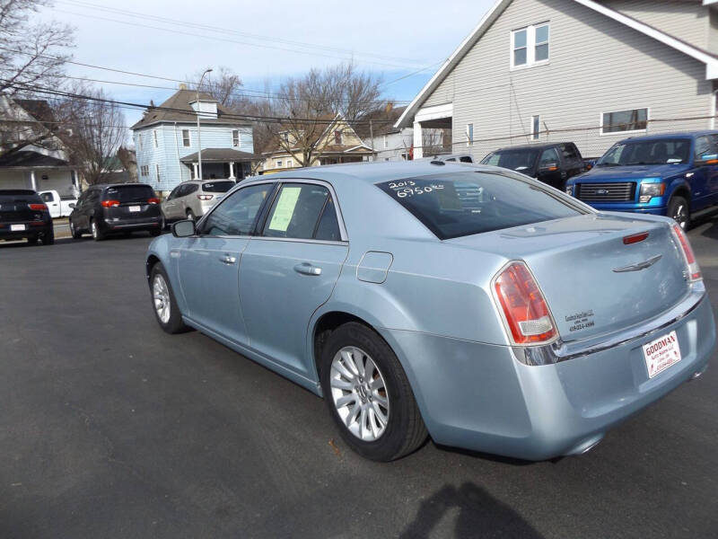 2013 Chrysler 300