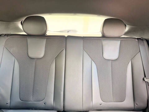 2019 Hyundai Veloster