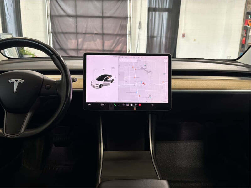 2019 Tesla Model 3 Mid Range